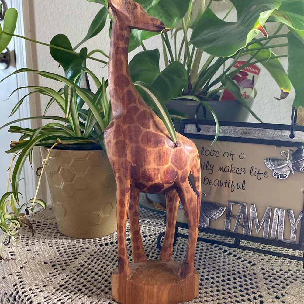 Giraffe Figurine